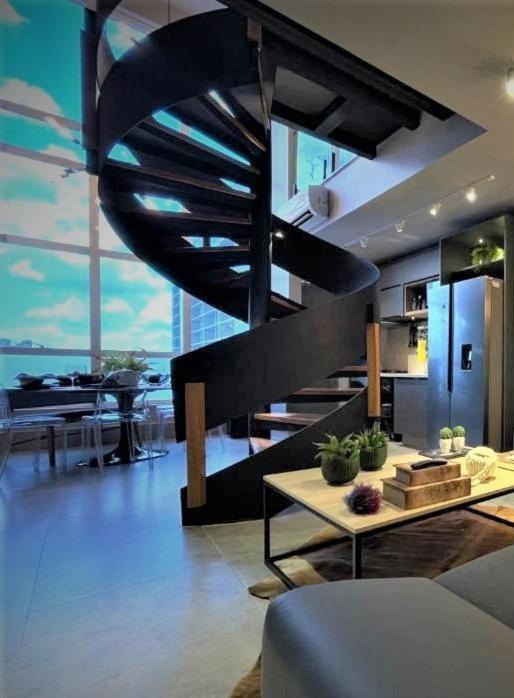 Apartamento Duplex Manhattan Com 2 Suites Casal E Solteiro E Reversivel Гояния Экстерьер фото
